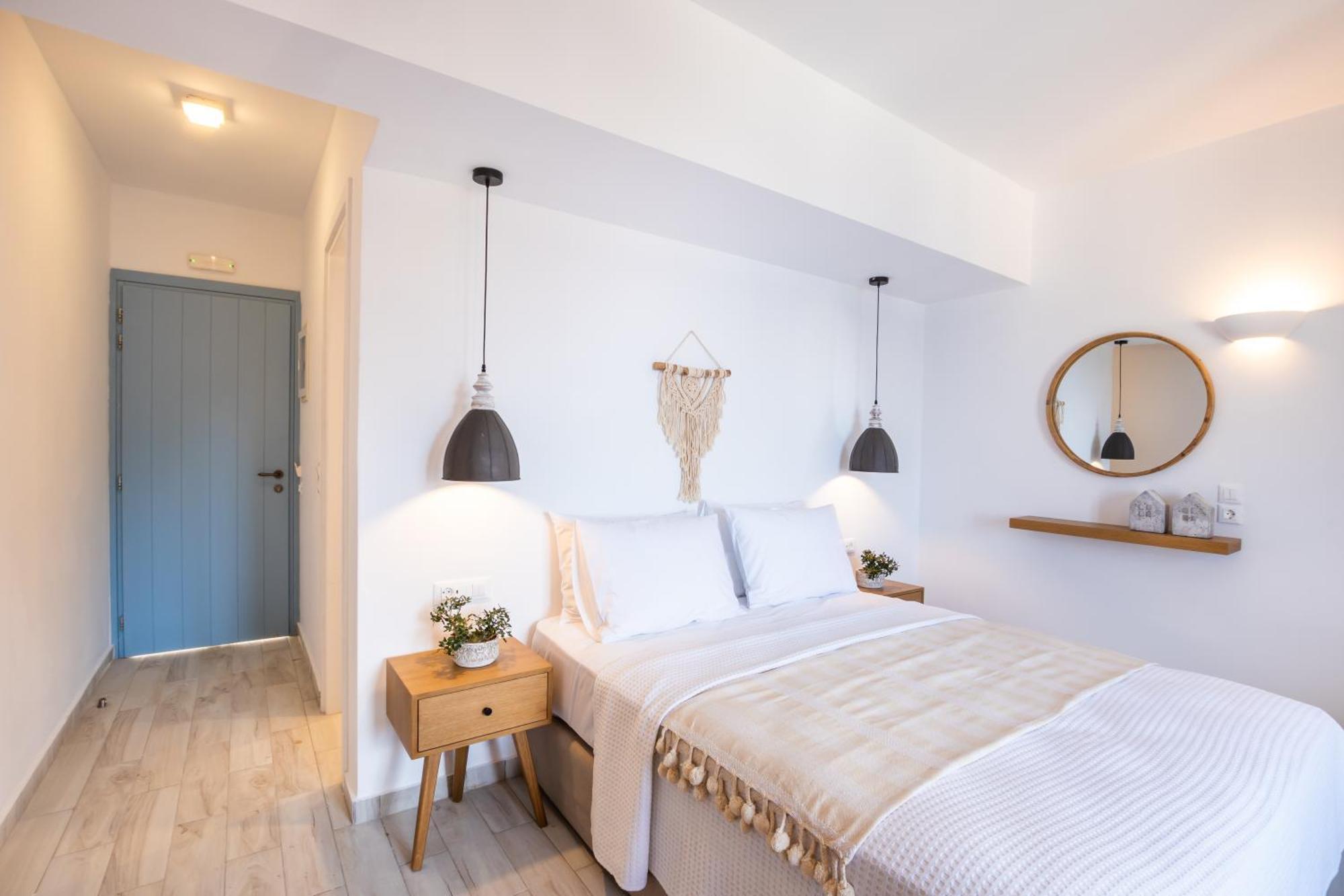 Yploui Suites Karpathos Ngoại thất bức ảnh