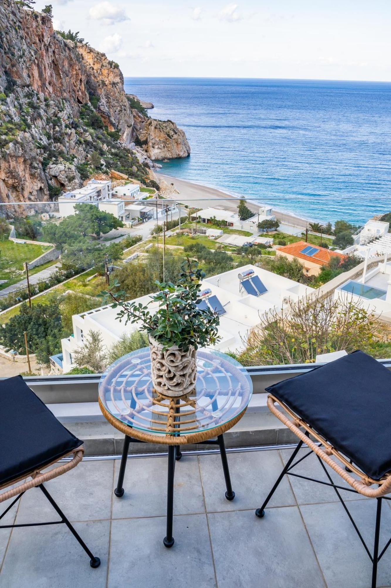 Yploui Suites Karpathos Ngoại thất bức ảnh