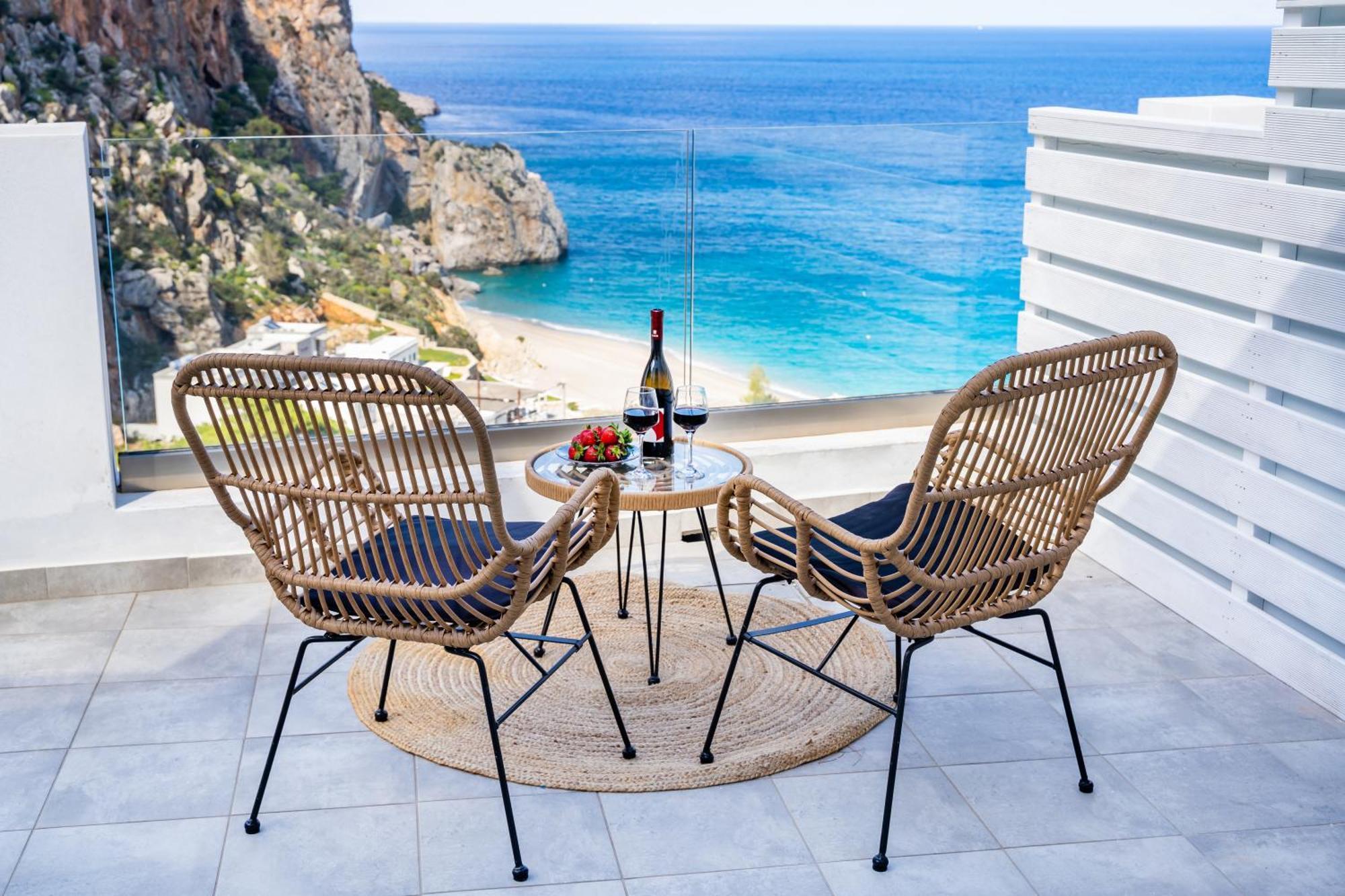 Yploui Suites Karpathos Ngoại thất bức ảnh